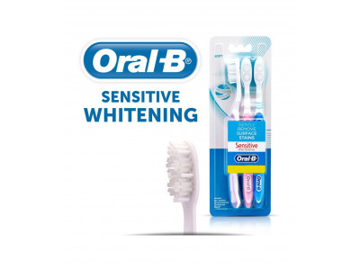 Oral B Sensitive Whitening Toothbrush (Pack of 3)